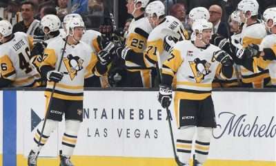 Sidney Crosby and the Pittsburgh Penguins during a game.