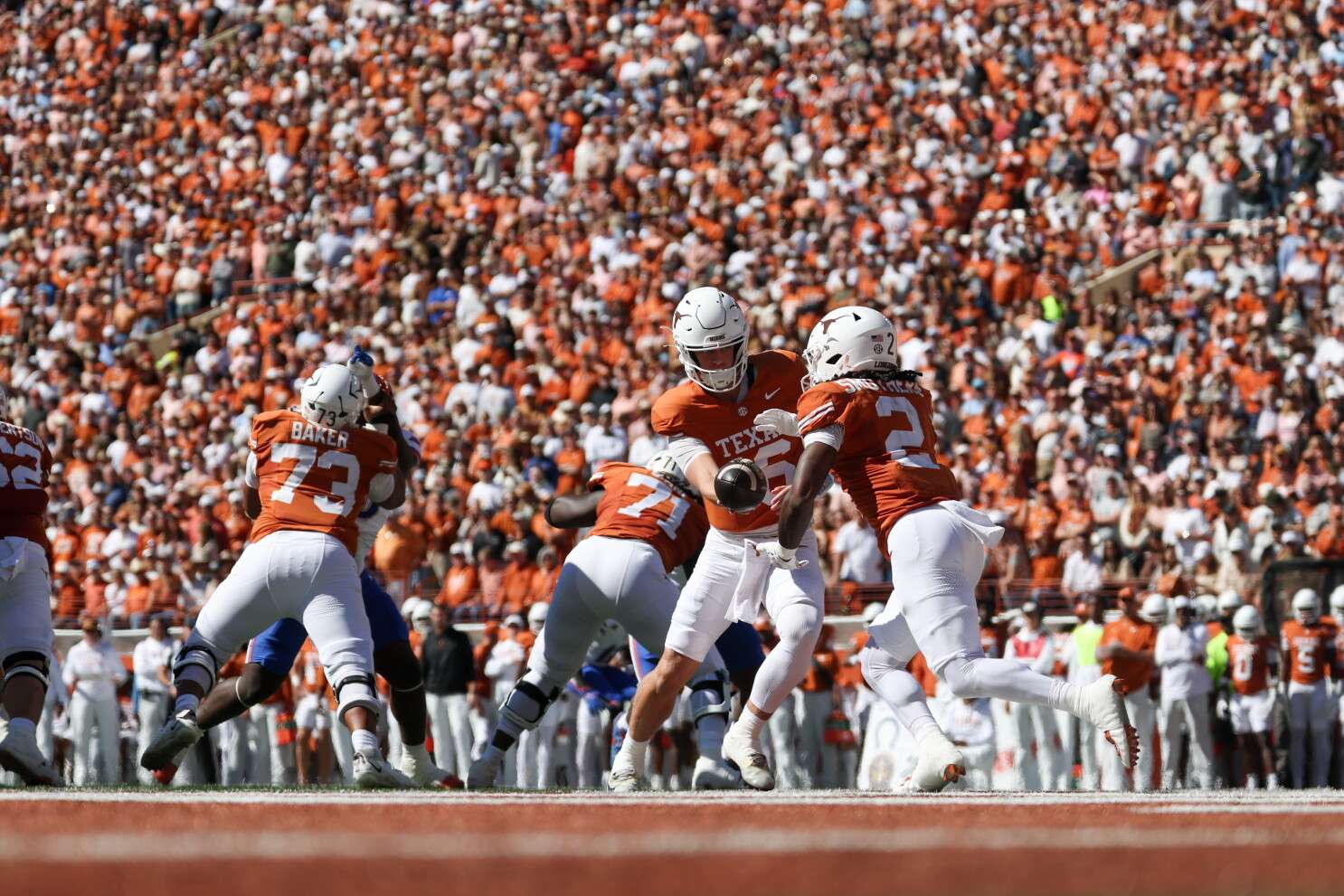 Arch Manning struggles and Colin Simmons is carted as Texas loses to Florida